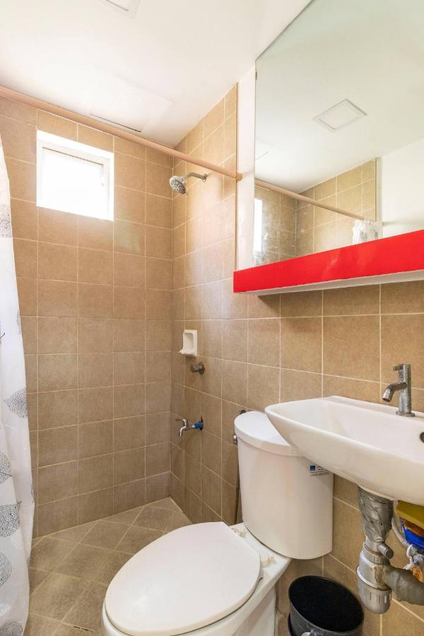 Brew Home Bacolod - 3 Bedroom House Εξωτερικό φωτογραφία